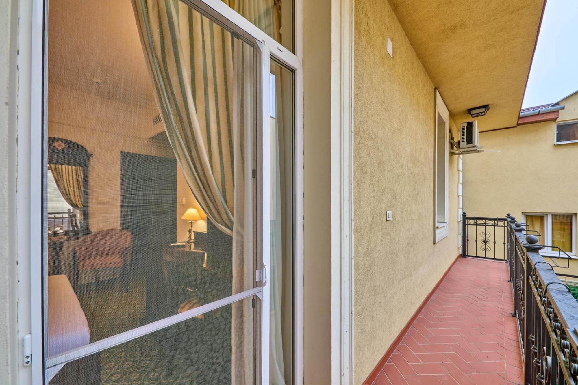 Hotel Classico ทิมิชัวรา ภายนอก รูปภาพ