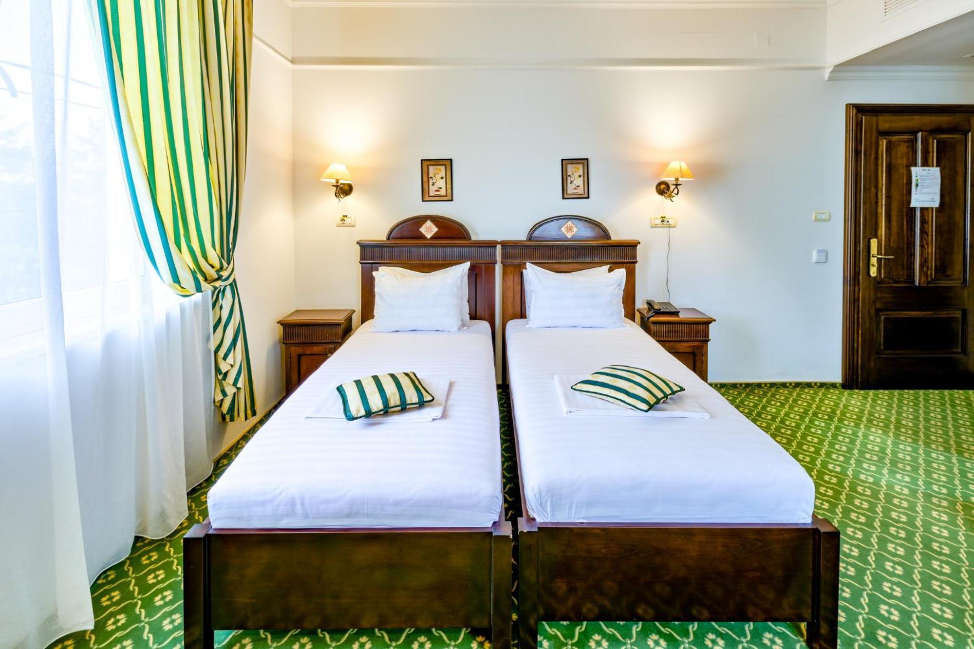 Hotel Classico ทิมิชัวรา ภายนอก รูปภาพ
