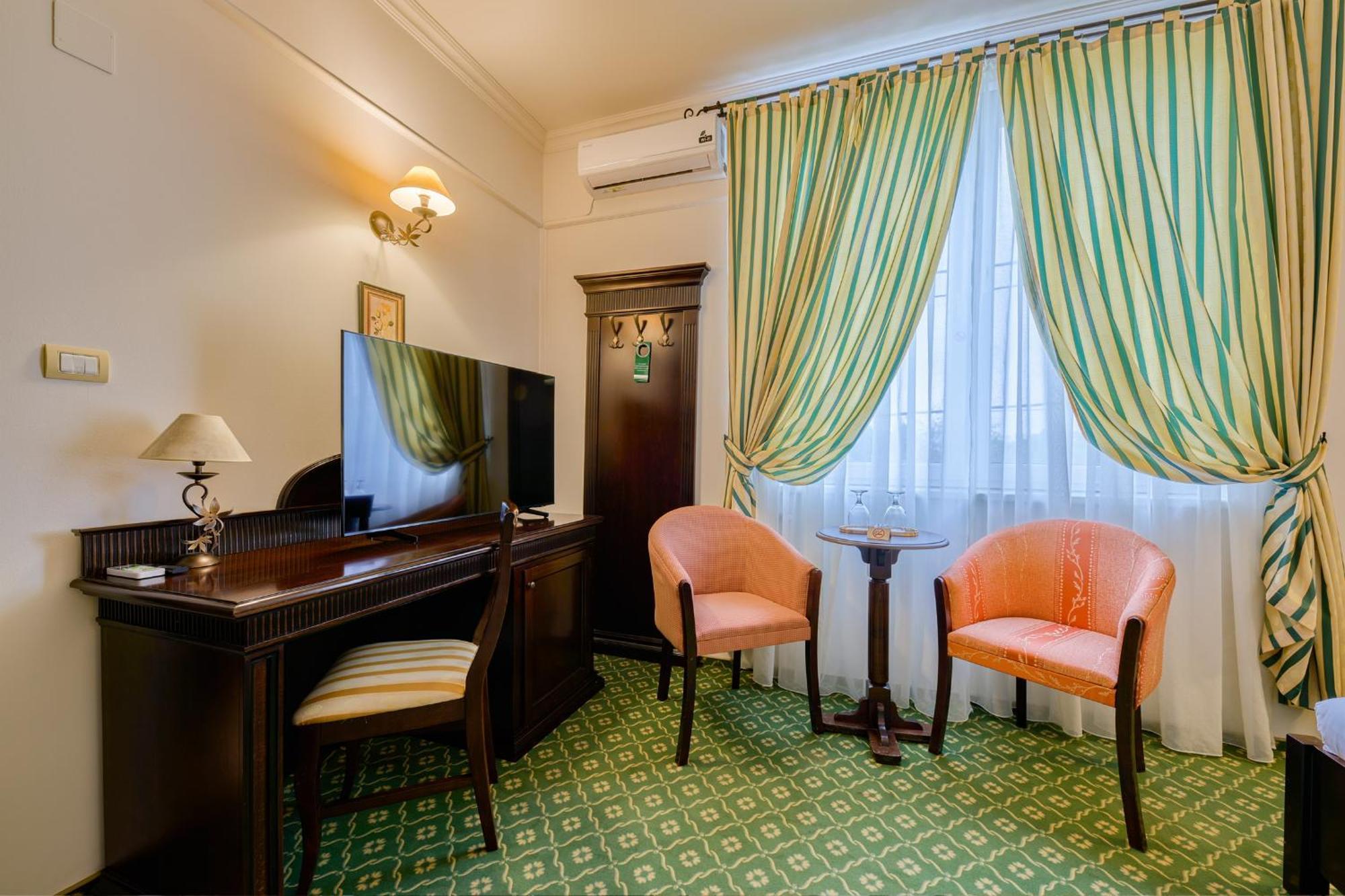 Hotel Classico ทิมิชัวรา ภายนอก รูปภาพ