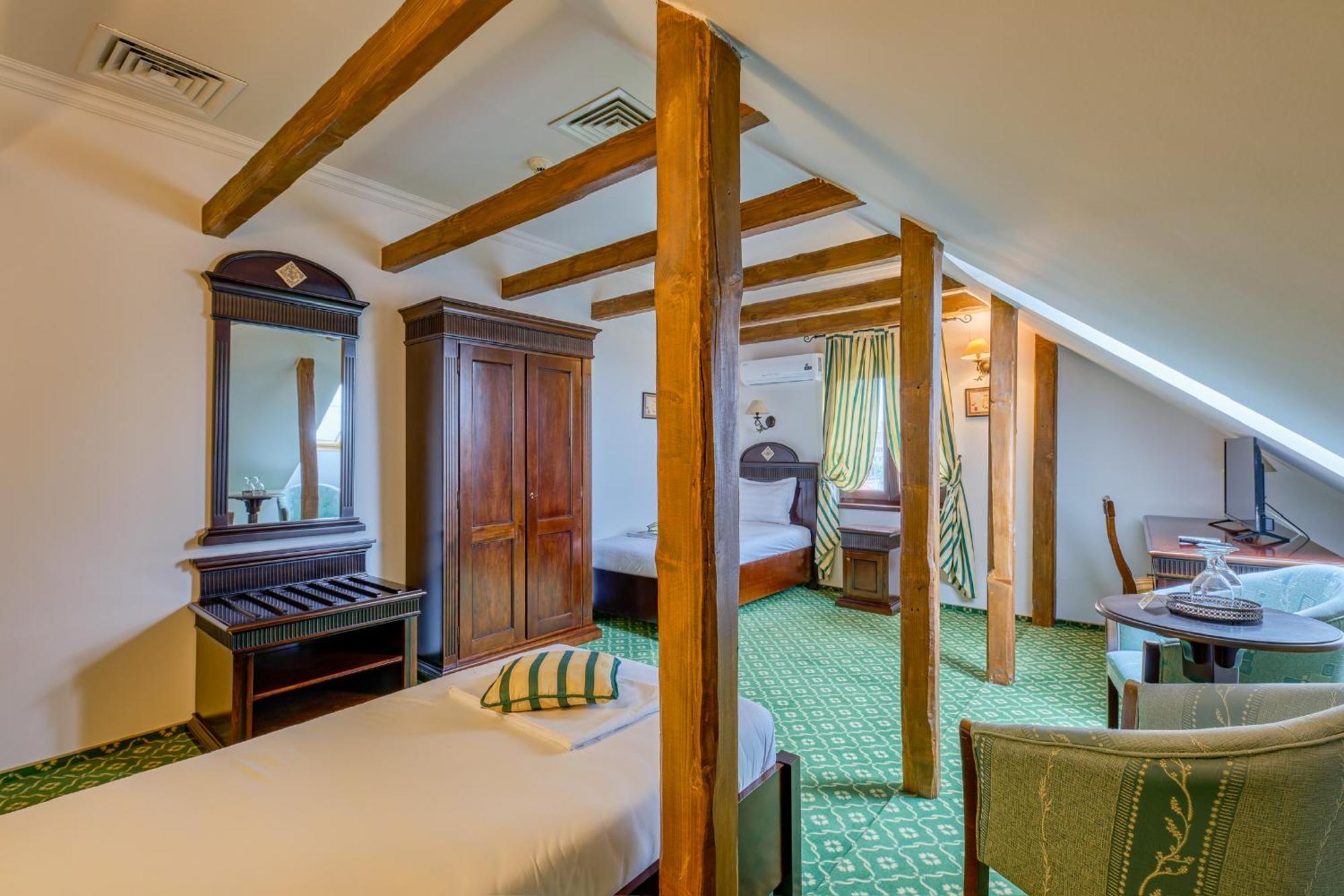Hotel Classico ทิมิชัวรา ภายนอก รูปภาพ