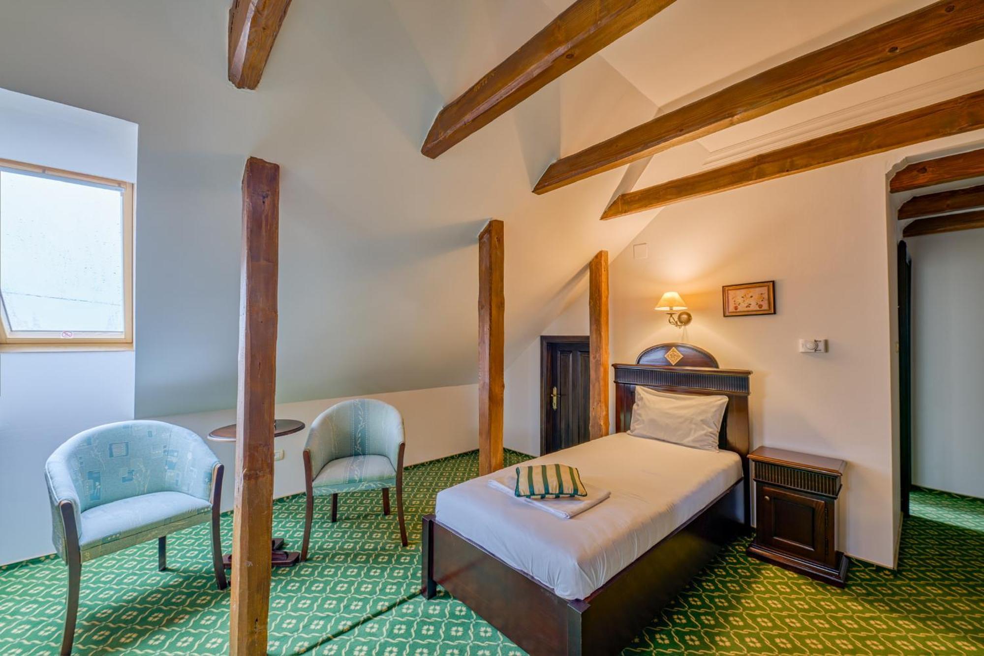 Hotel Classico ทิมิชัวรา ภายนอก รูปภาพ