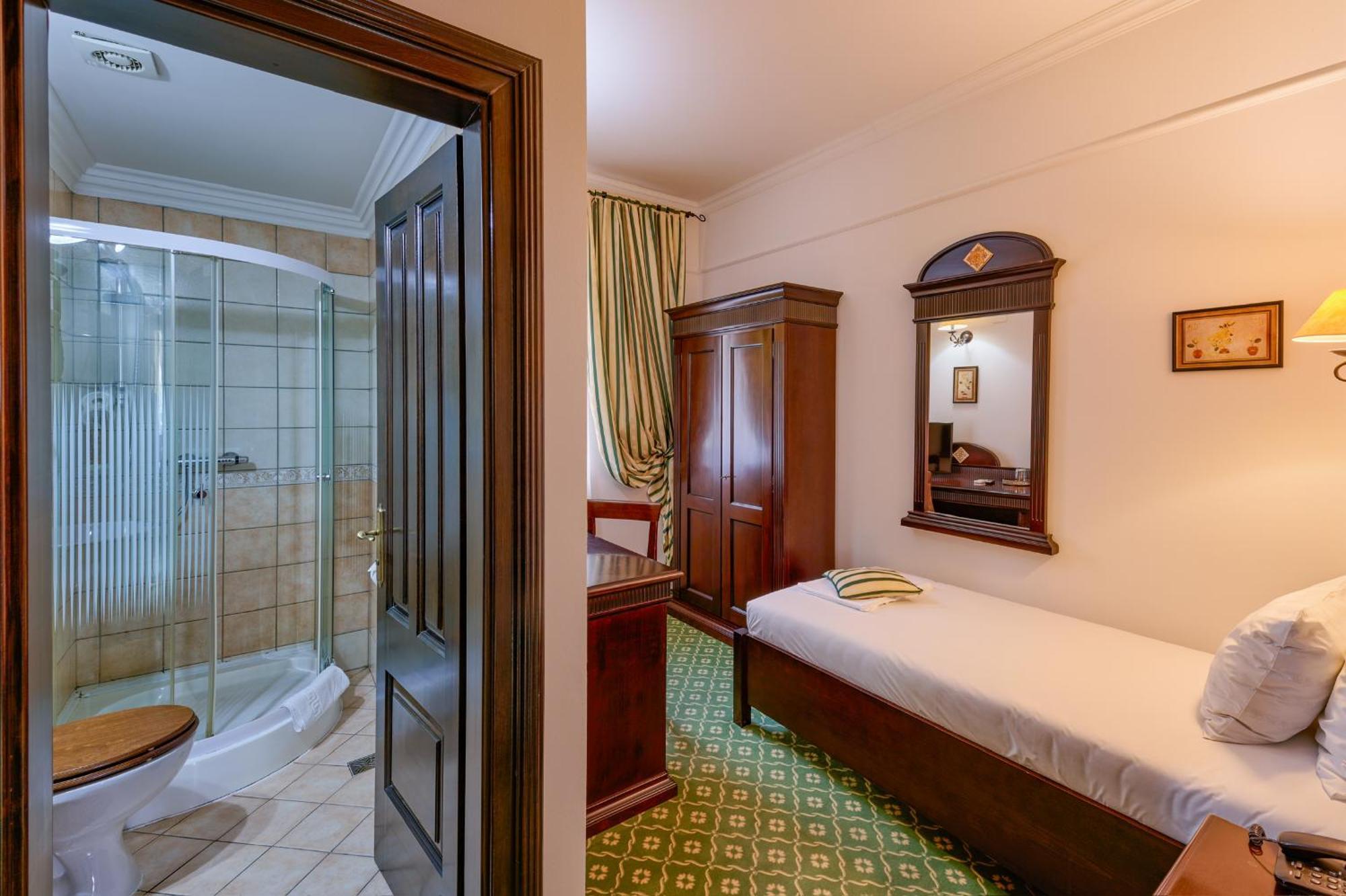 Hotel Classico ทิมิชัวรา ภายนอก รูปภาพ